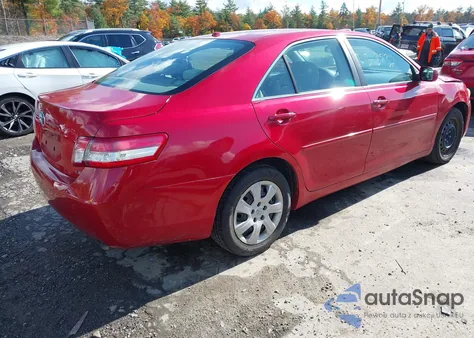 2010 Toyota Camry Le z USA, uszkodzony, nr VIN 4T1BF3EK2AU031761